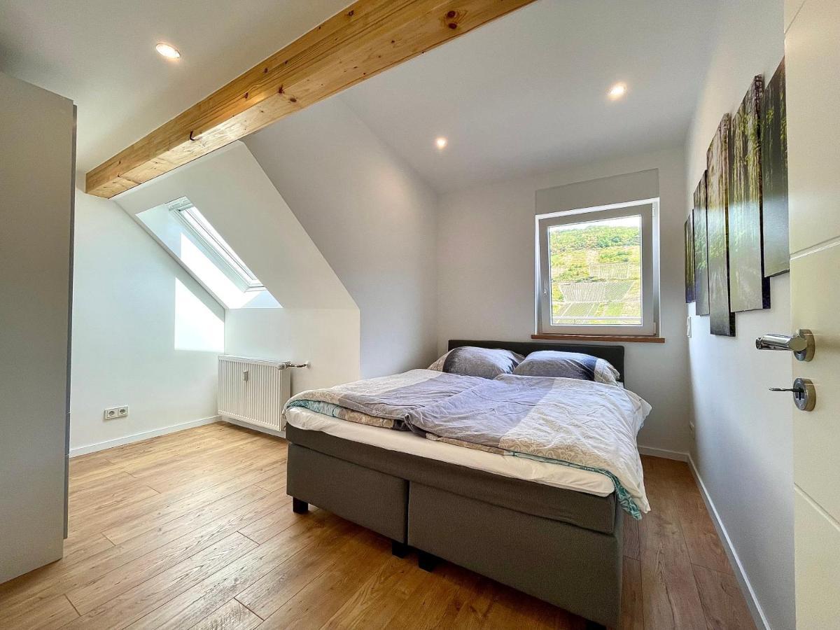 Sky Apartment, Blick zur Mosel, großer Balkon, Kaffeemaschine, Smart TV Zell Exterior foto
