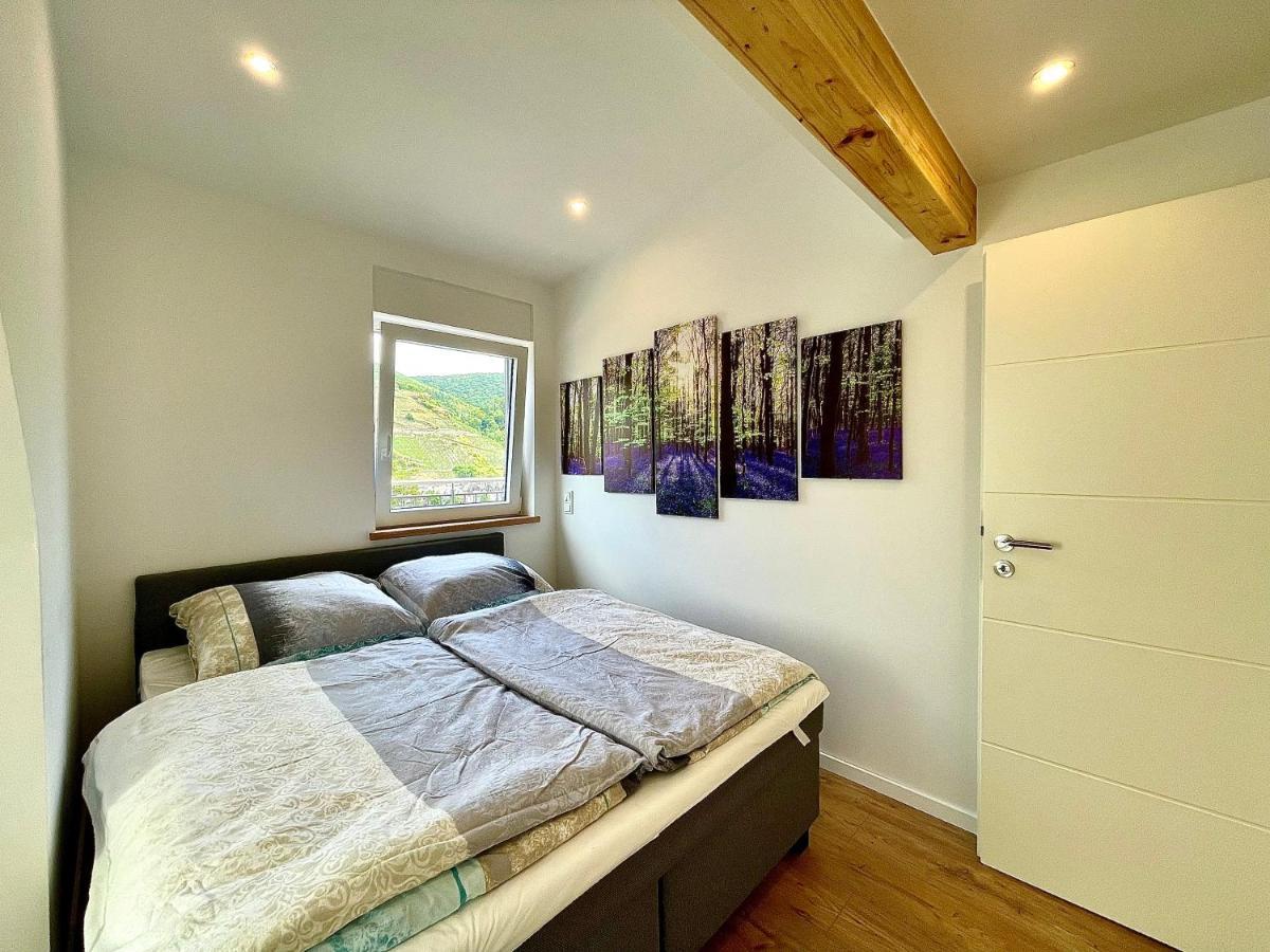 Sky Apartment, Blick zur Mosel, großer Balkon, Kaffeemaschine, Smart TV Zell Exterior foto